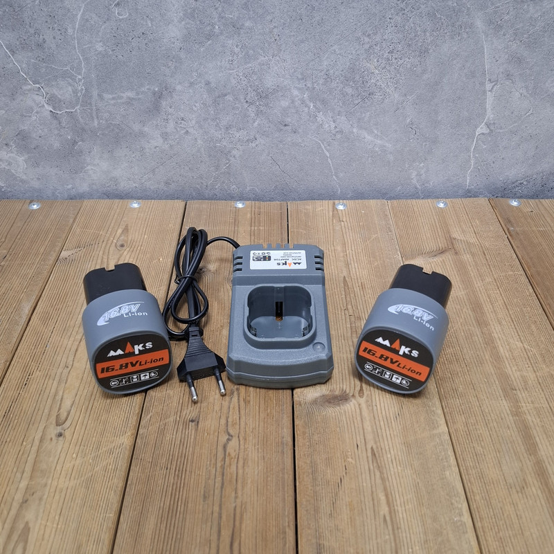 دریل چکشی شارژی براشلس سه نظام 10 میلی متری 16/8 ولت مکث اچ ام تی مدل 16.8V Li_ionمجوعه 5 عددی